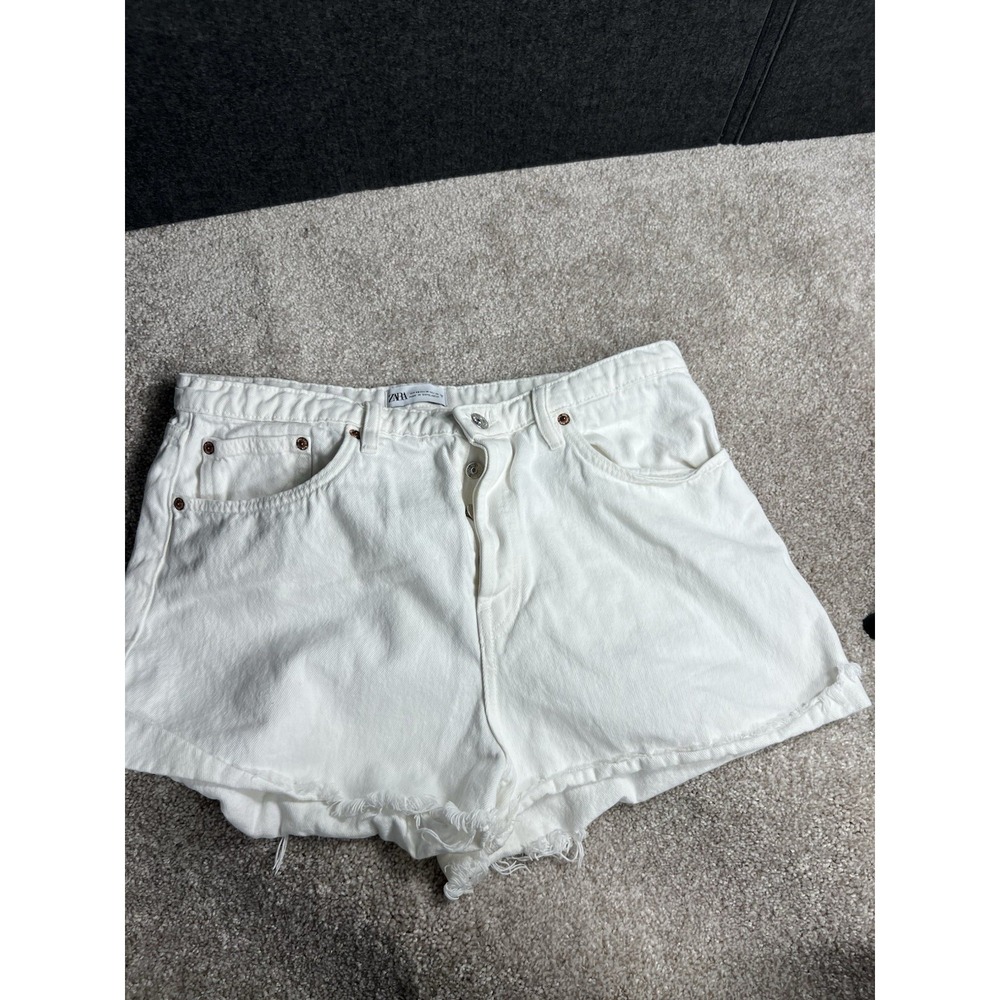 Zara Shorts Womens Size 14 Denim Cut Off With One Flaw See Note White Color